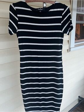 Lulu's Black & White Striped Midi Tee Dress